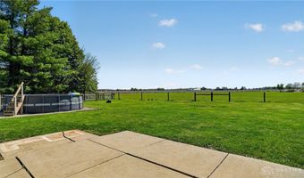 2115 Meadow Ln, Arcanum, OH 45304