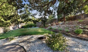304 Clinton St, Ashland, OR 97520