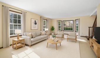 4 Westminster Dr, Annandale, NJ 08801