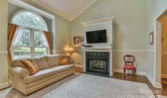 145 Fox Glen Dr, Arden, NC 28704
