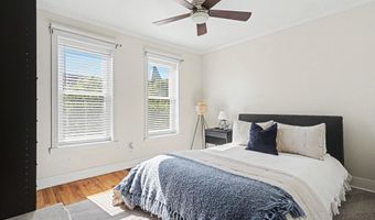 982 Highland St, Columbus, OH 43201