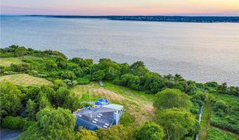 76 Battery Ln, Jamestown, RI 02835