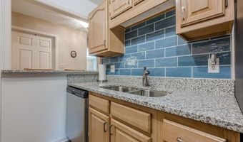 907 Peachtree Forest Ter, Peachtree Corners, GA 30092