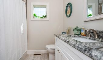 25 Wescott Way 80, Coventry, RI 02816