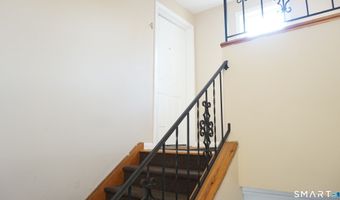 28-30 Sampson St 4, Bridgeport, CT 06606