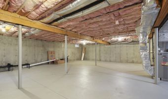 2 Amberwood Ct 2, Bourne, MA 02532