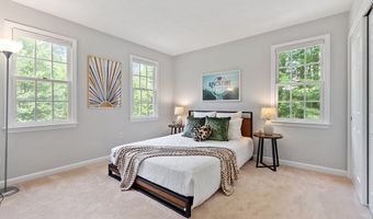 28 Old Harvard Rd, Boxborough, MA 01719