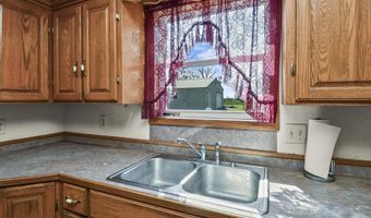 654 Highway T, Aldrich, MO 65601