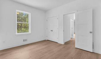 389 Southern Blvd, Bayville, NJ 08721