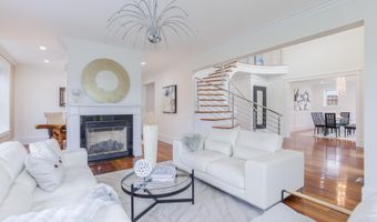 9715 SINGLETON Dr, Bethesda, MD 20817
