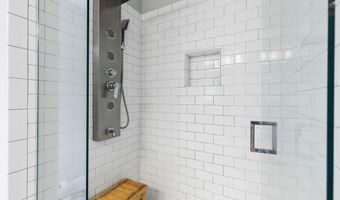 49 Hadlock Rd, Falmouth, ME 04105