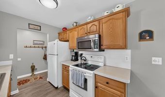 7774 E Ridge Dr, Almont, MI 48003