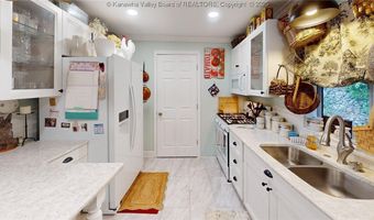 1520 Hash Ridge Rd, Barboursville, WV 25504