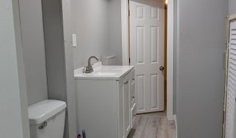 186 Westview Dr, Alma, MI 48801