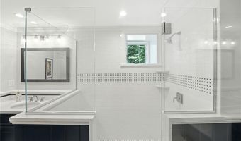 25 Rock Way, East Greenwich, RI 02818