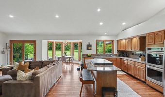 7543 S Bloomfield Royalton Rd, Ashville, OH 43103