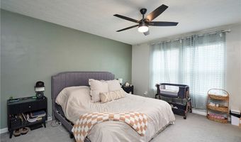568 Auld Farm Cir, Akron, OH 44320