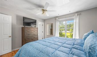 153 Grandview Ave, Lincoln, RI 02865