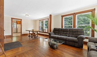 215 Dewey St, Bennington, VT 05201