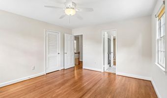 5601 KIRKWOOD Dr, Bethesda, MD 20816