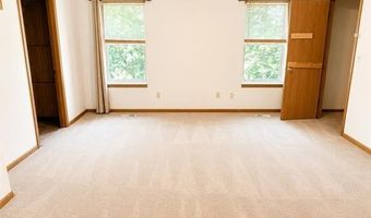 3658 N Meadow Mill Dr, Arnold, MO 63010