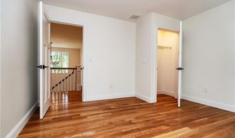 44 Saddlebrook Dr, Warwick, RI 02818