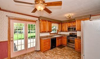 1495 Fairview Pl, Alliance, OH 44601