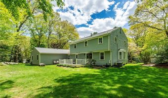 65 Walnut Dr, East Greenwich, RI 02818