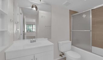 128 Shadalane Unit # A Walk, Ballwin, MO 63011
