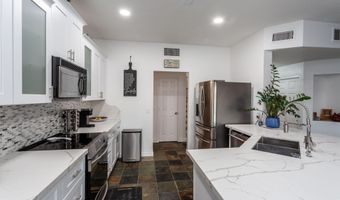 11015 W Laurelwood Ln, Avondale, AZ 85392