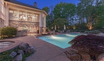 520 Bristol Dr, Aurora, OH 44202