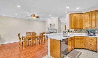 40 BUNKER HILL Dr, Allentown, NJ 08501