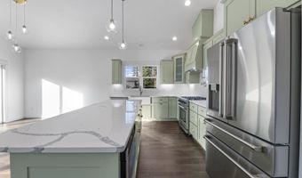 1240 Lighthouse Ln, Brookings, OR 97415