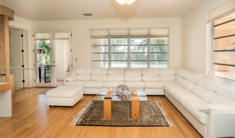 44 Bal Bay Dr, Bal Harbour, FL 33154