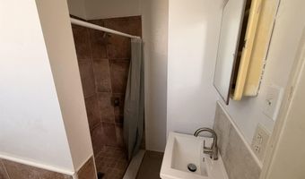 133 W 20TH St Apt 3, Bayonne, NJ 07002