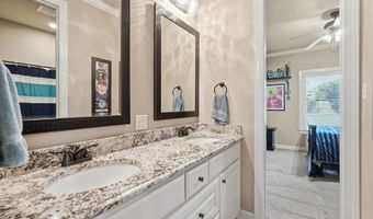 7015 Westshore Ave, Benton, AR 72019