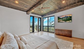 404 Silver Eagle Trl, Banner Elk, NC 28604