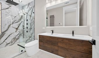 1801 N Clarence Ave, Arlington Heights, IL 60004