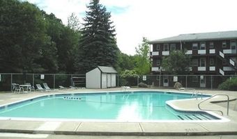 20 Colonial Dr 10, Andover, MA 01810