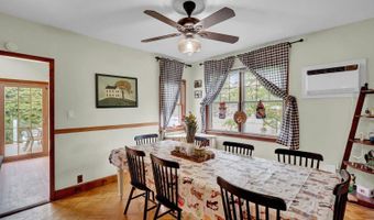 64 Hamilton St, Amityville, NY 11701