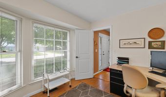 3204 Farmbrook Ct, Ann Arbor, MI 48108