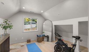 5354 Lewis Rd, Agoura Hills, CA 91301