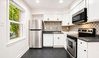 3927 PENNSYLVANIA Ave SE 101, Washington, DC 20020