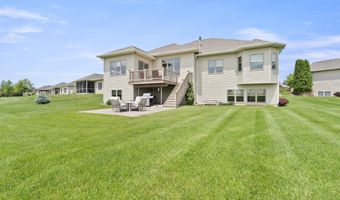 2111 Bunker Ct, Auburn, IN 46706