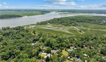 15 Palmetto Beach Dr, Bluffton, SC 29910