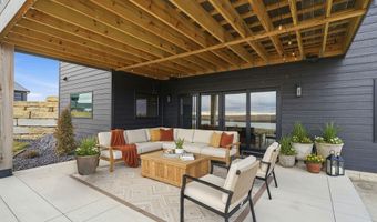 18228 London Ave, Beatrice, NE 68310
