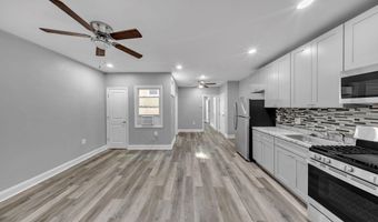 1614 R St SE, Washington, DC 20020