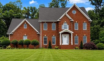 2832 Kensington St, Athens, TN 37303