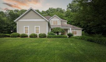 2240 Watercrest Dr NE, Ada, MI 49301