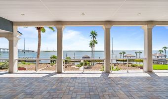 134 Bay Harbor Dr, Aransas Pass, TX 78336